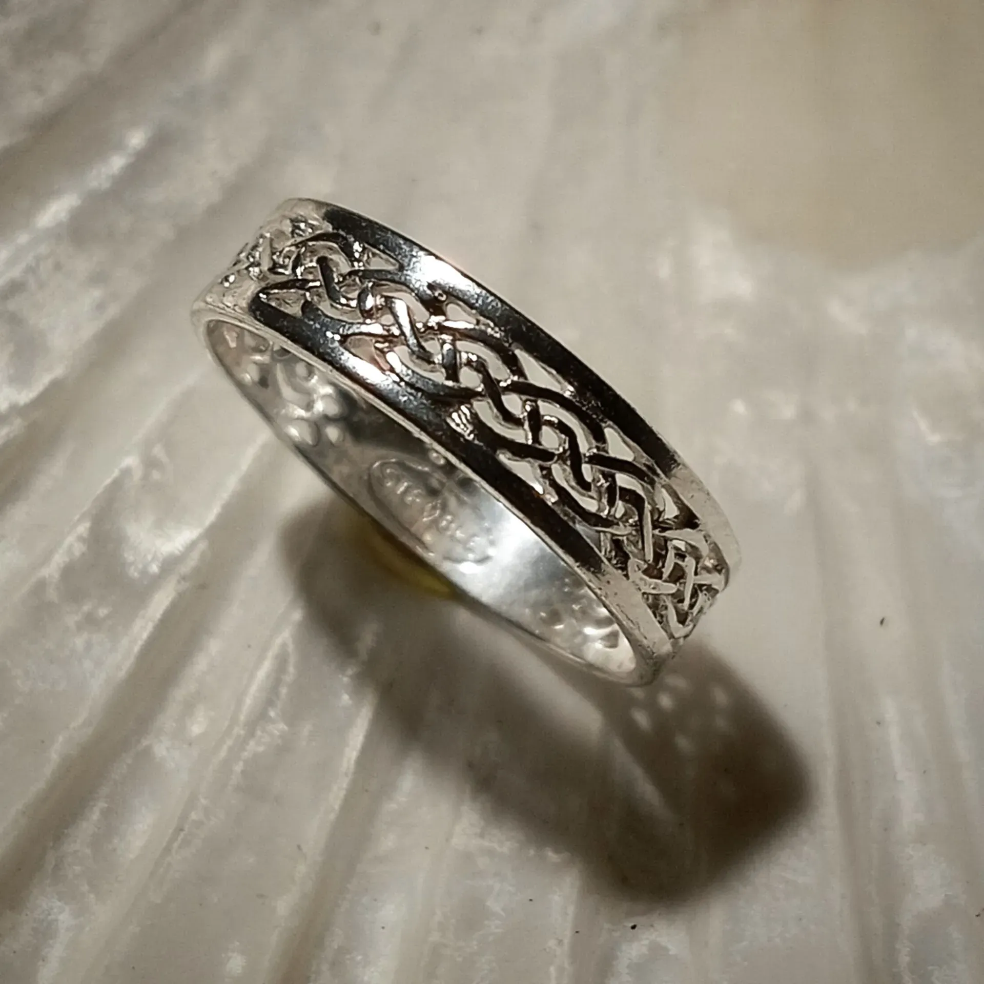 Silberring mit Ranke